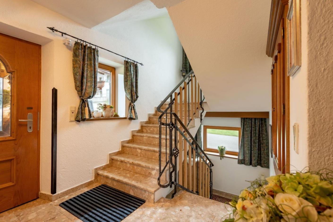 Haus Schroll Apartment Ried im Zillertal Luaran gambar