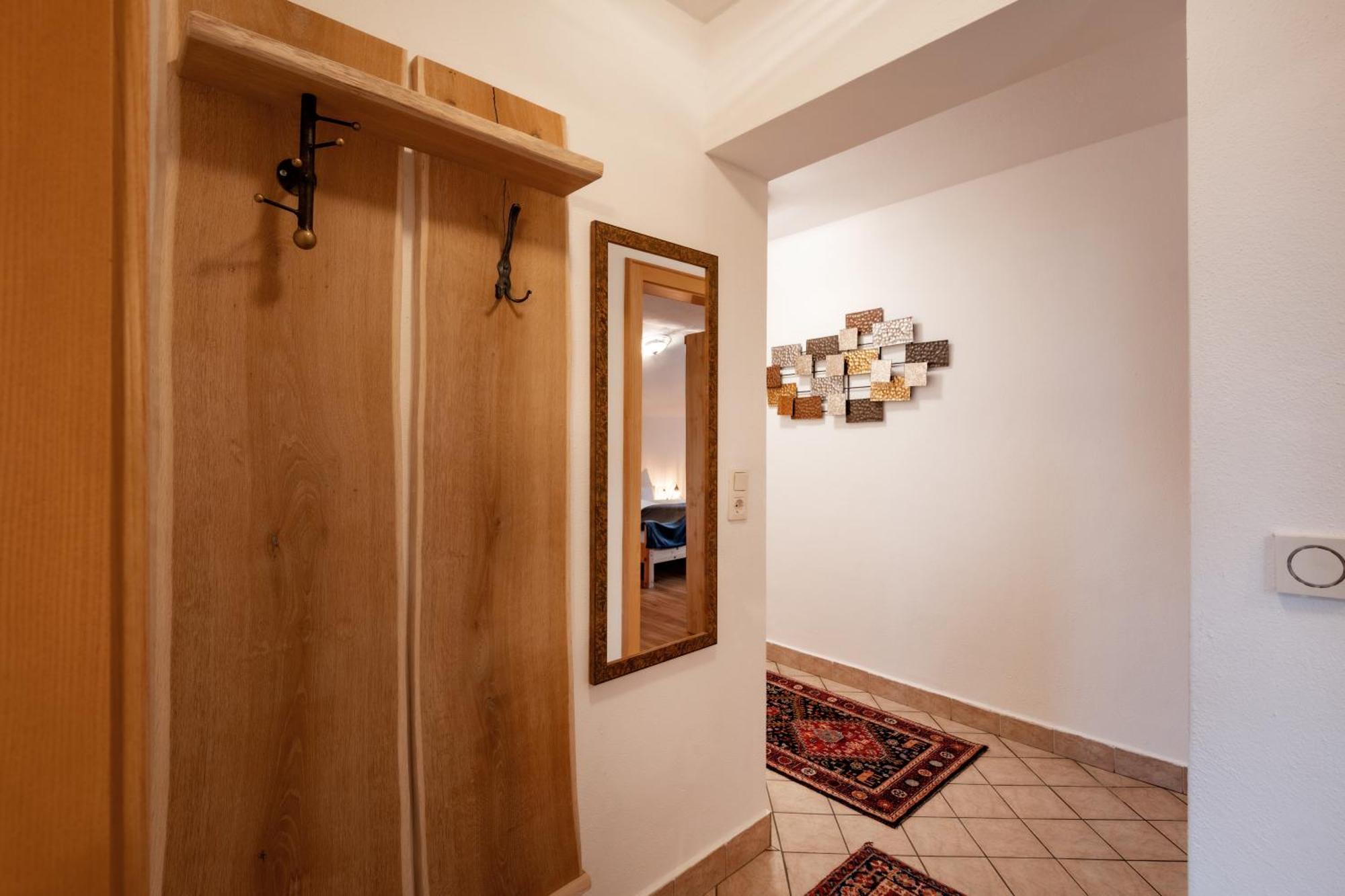 Haus Schroll Apartment Ried im Zillertal Luaran gambar