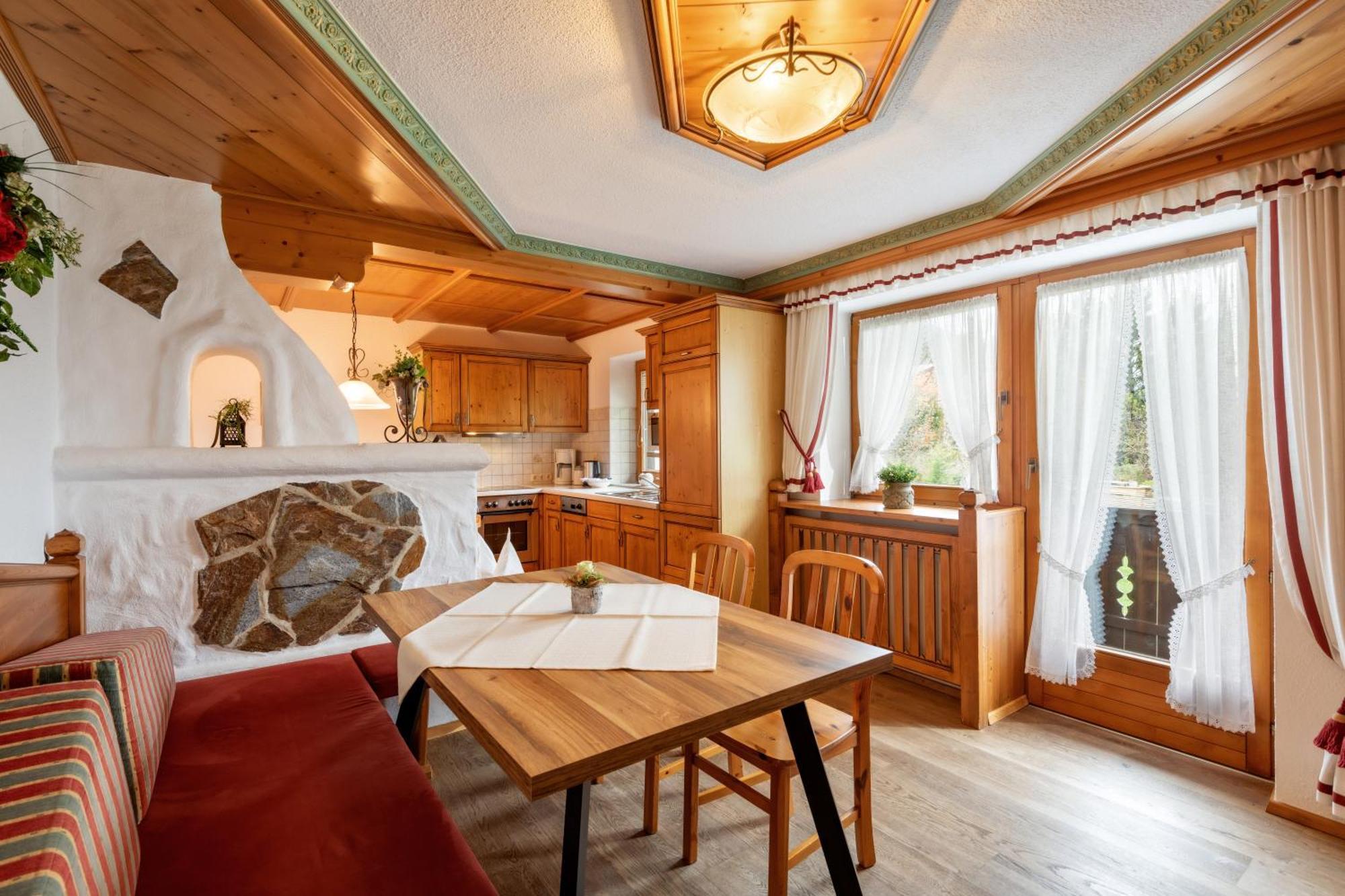 Haus Schroll Apartment Ried im Zillertal Luaran gambar