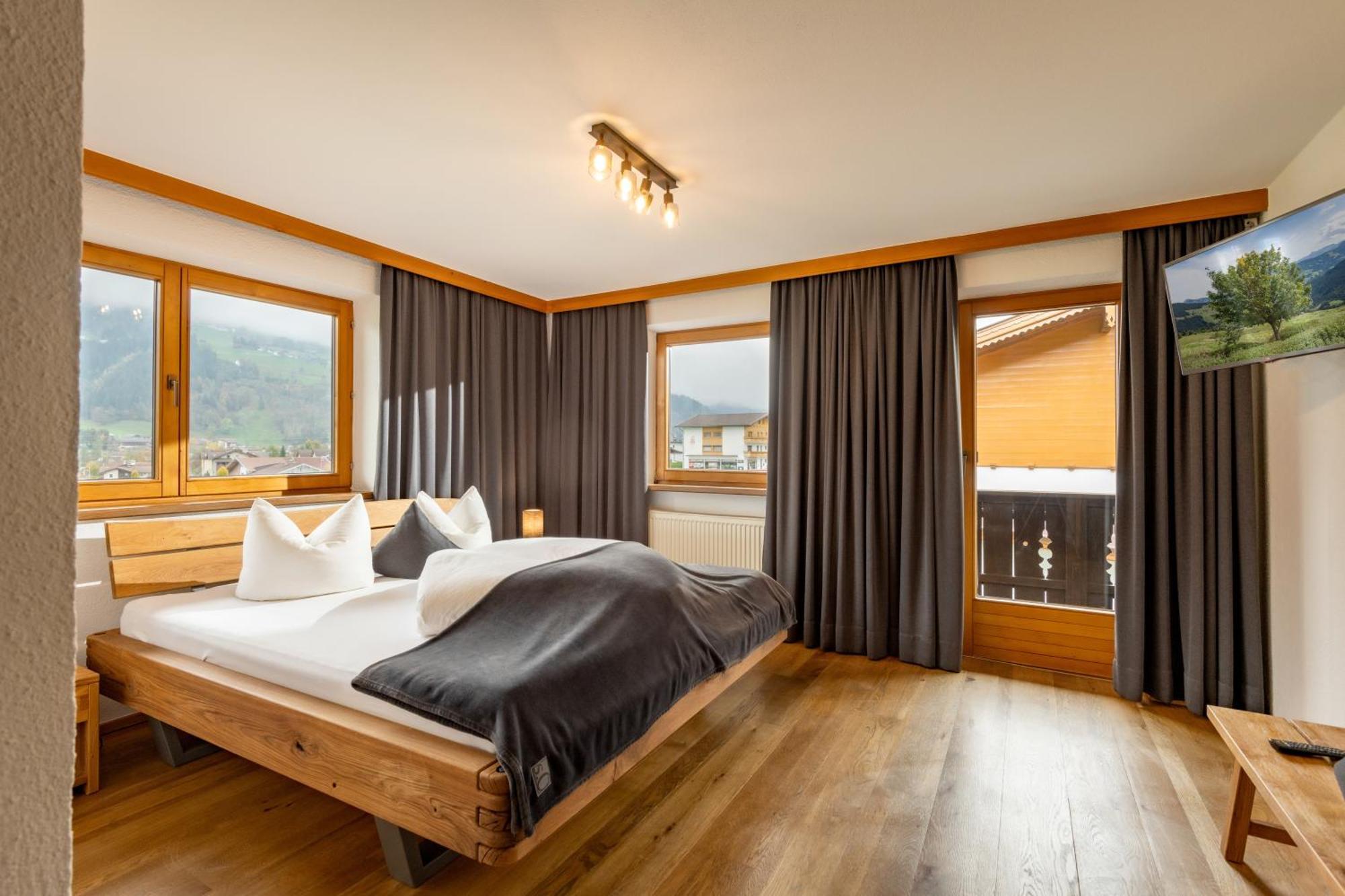 Haus Schroll Apartment Ried im Zillertal Luaran gambar