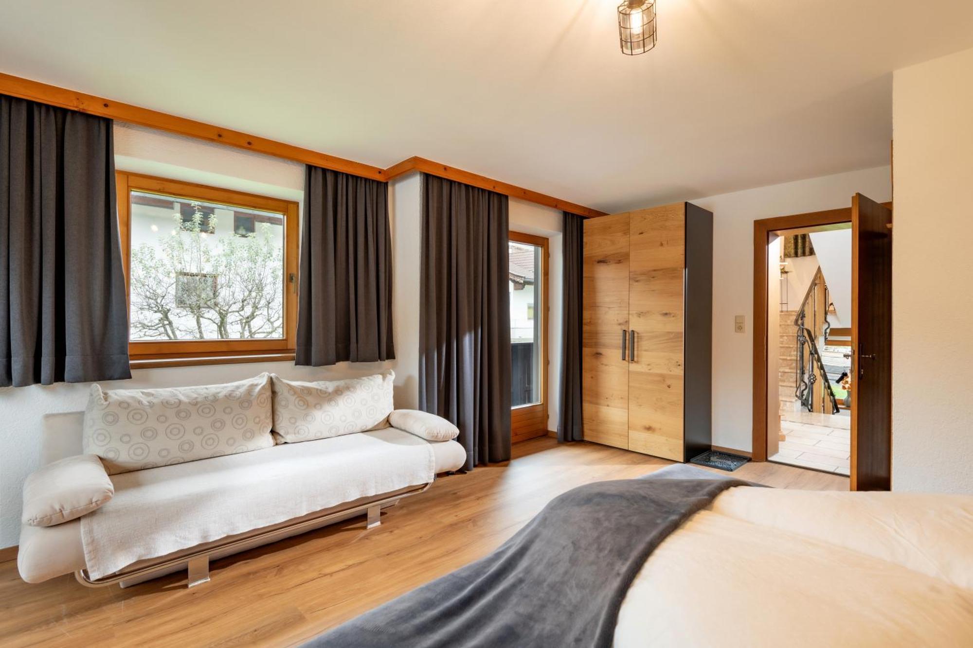 Haus Schroll Apartment Ried im Zillertal Luaran gambar