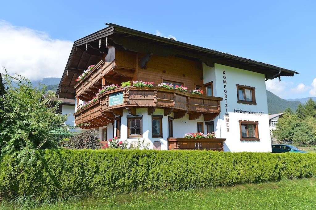 Haus Schroll Apartment Ried im Zillertal Luaran gambar